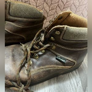 Used brown candies snow shoes